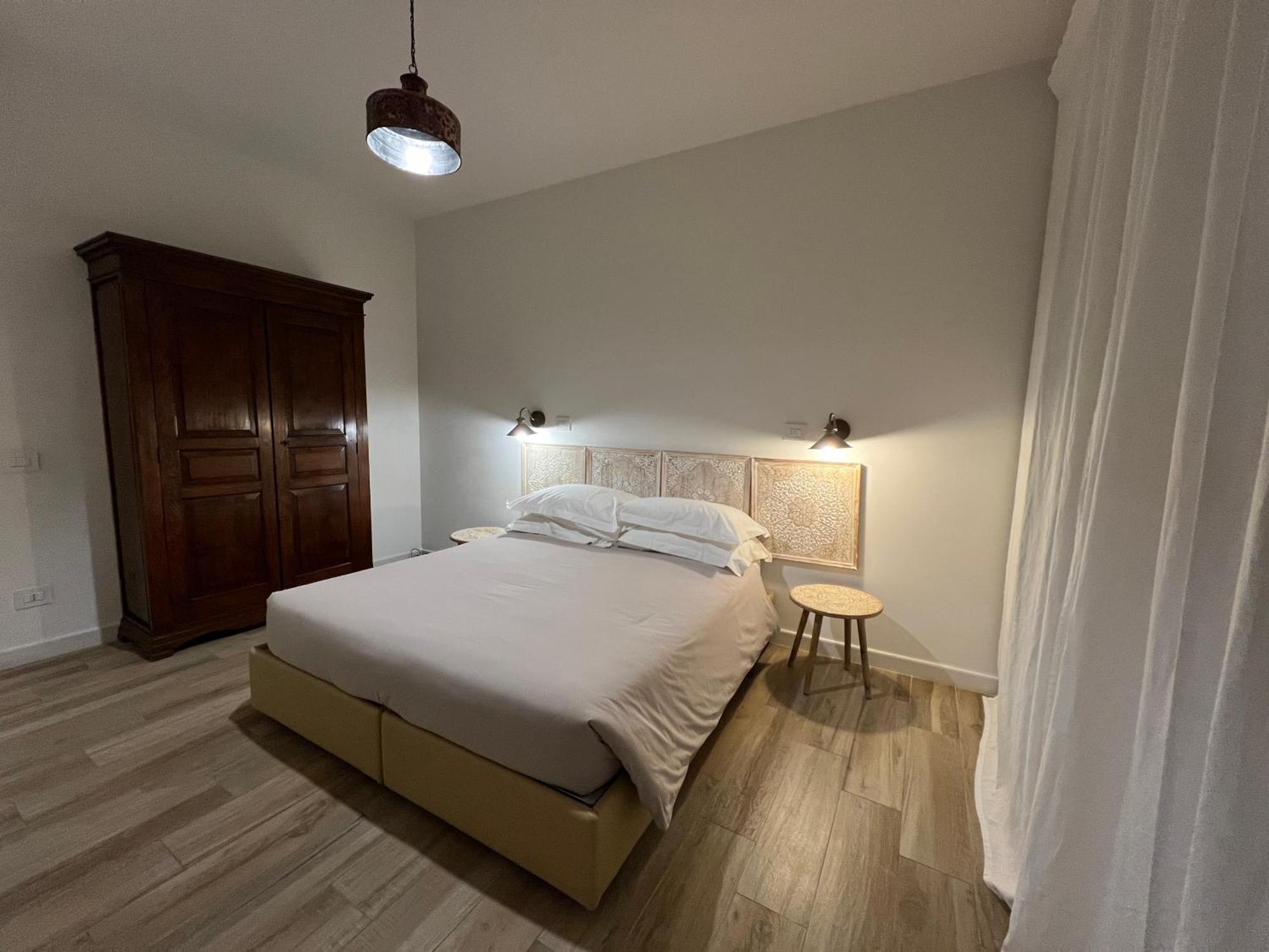 Bellhome 1 - Elegante Appartamento Nel Centro Di Μπάρι Εξωτερικό φωτογραφία