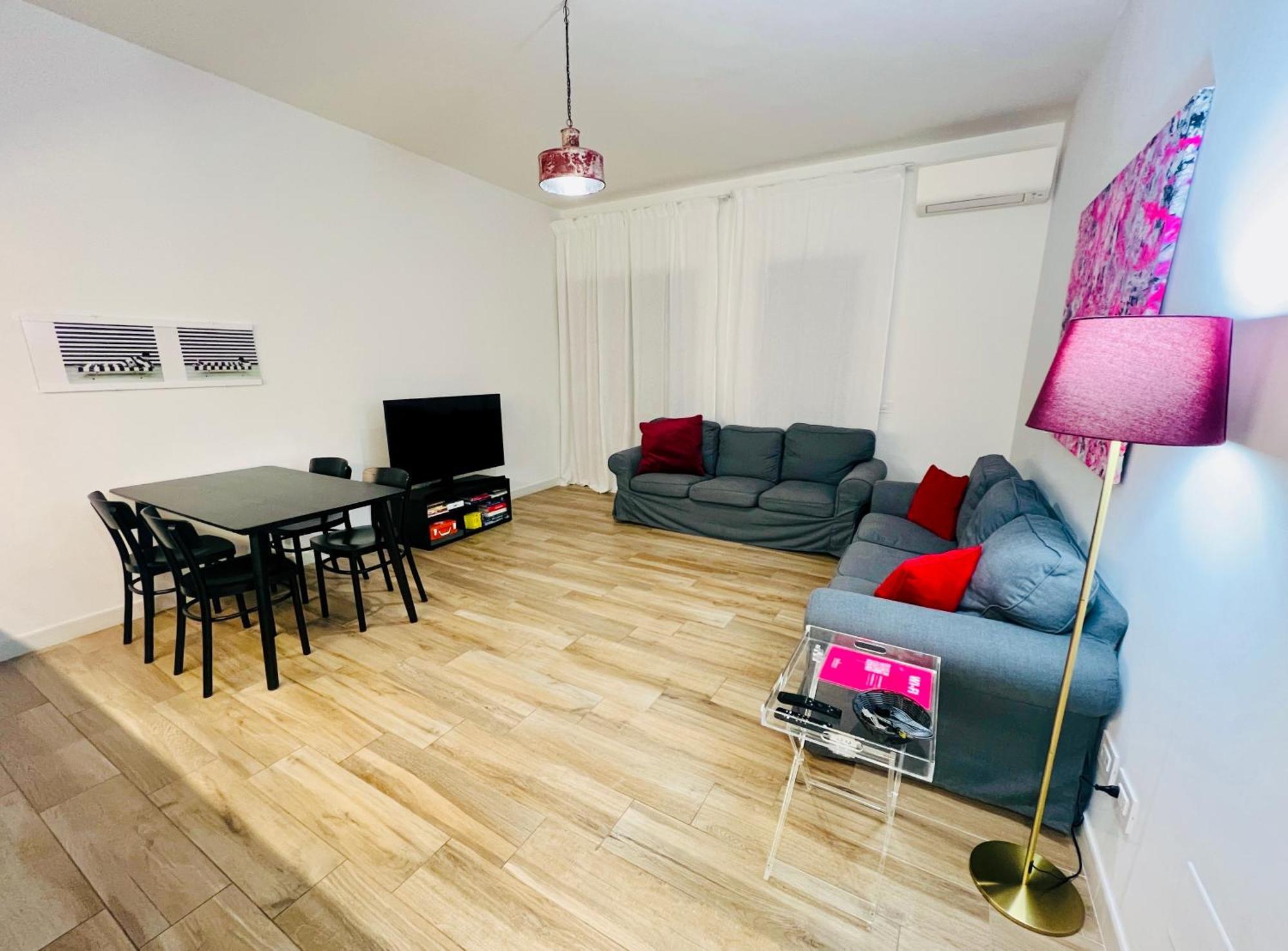 Bellhome 1 - Elegante Appartamento Nel Centro Di Μπάρι Εξωτερικό φωτογραφία